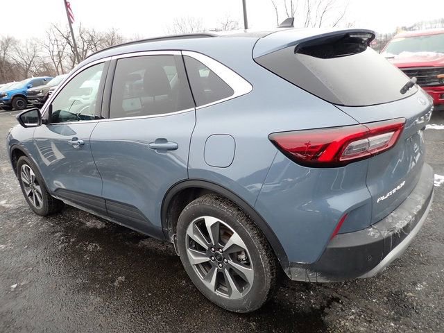 Certified 2025 Ford Escape Platinum w/ Premium Technology Package image 5