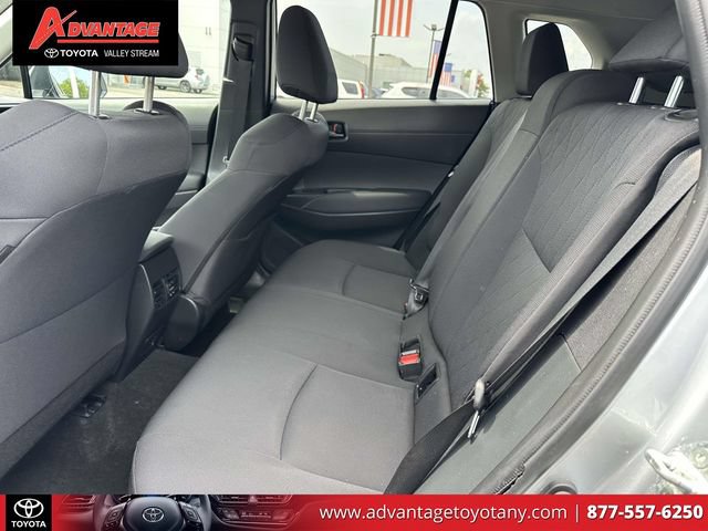Used 2023 Toyota Corolla Cross LE AWD/4WD image 17