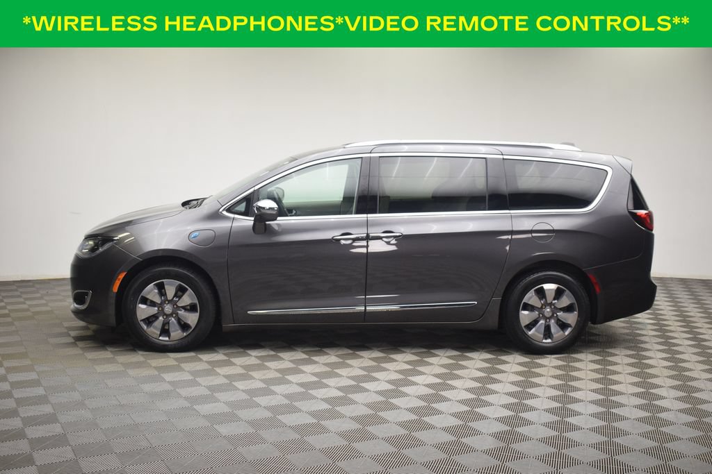 Used 2020 Chrysler Pacifica Limited FWD image 12