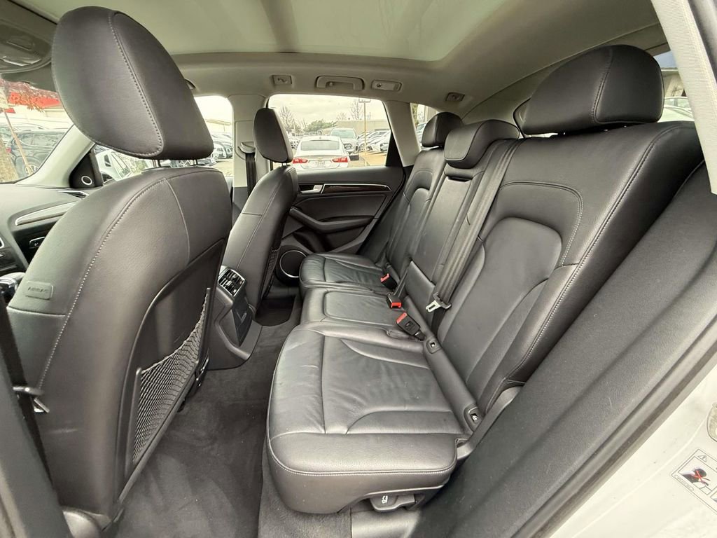 Used 2016 Audi Q5 2.0T Premium Plus w/ Technology Package image 14
