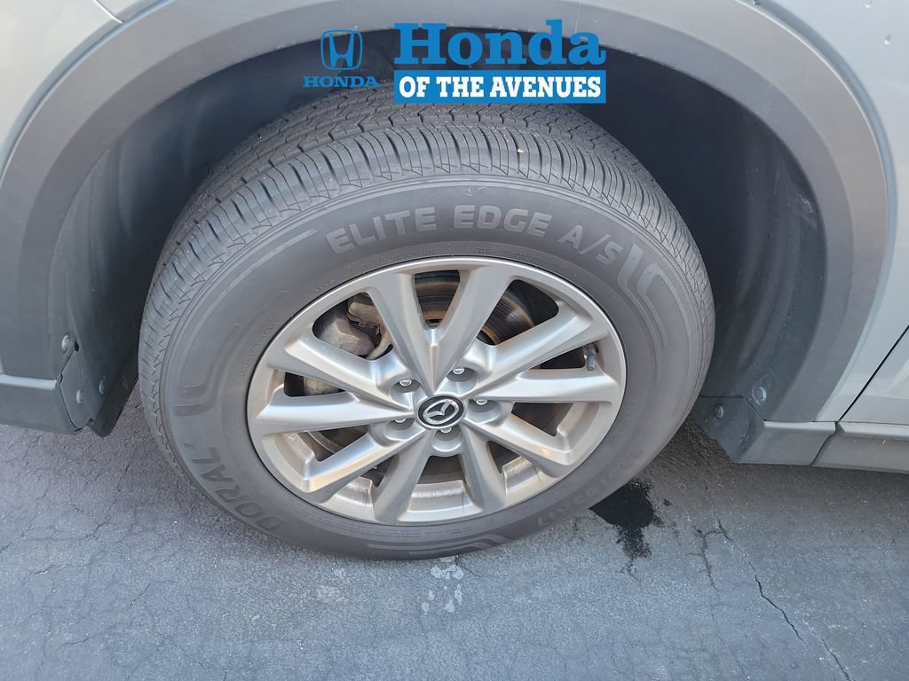 Used 2023 MAZDA CX-5 AWD 2.5 S w/ Select Package image 4