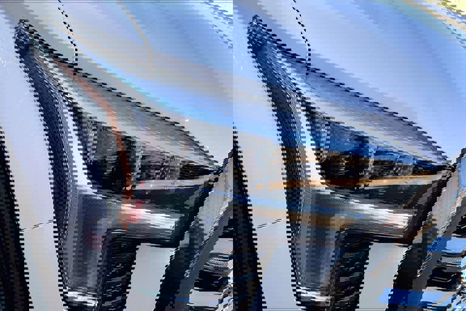 Used 2025 Toyota Tundra Platinum image 27