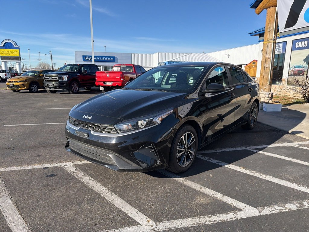 Used 2024 Kia Forte LXS image 3