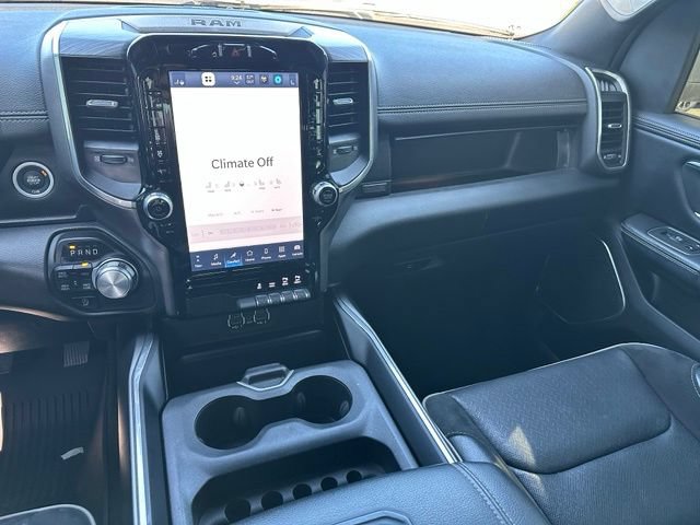 Used 2023 RAM 1500 Laramie AWD/4WD image 10