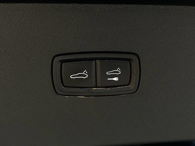 Used 2022 Porsche Cayenne Platinum Edition AWD/4WD image 34