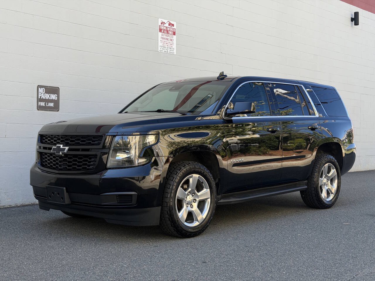 Used 2019 Chevrolet Tahoe LT AWD/4WD image 2