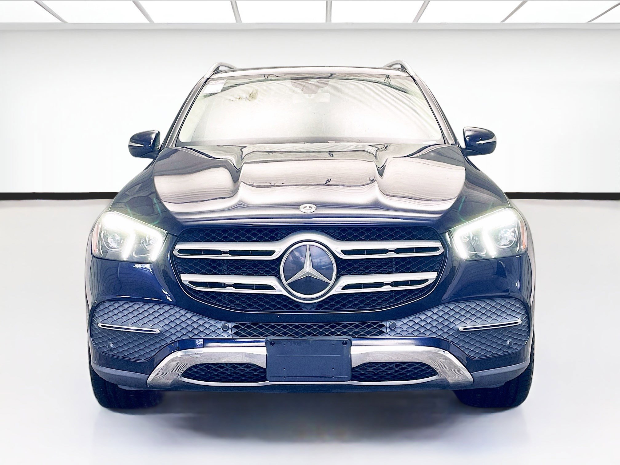 Used 2020 Mercedes-Benz GLE 350 4MATIC image 2