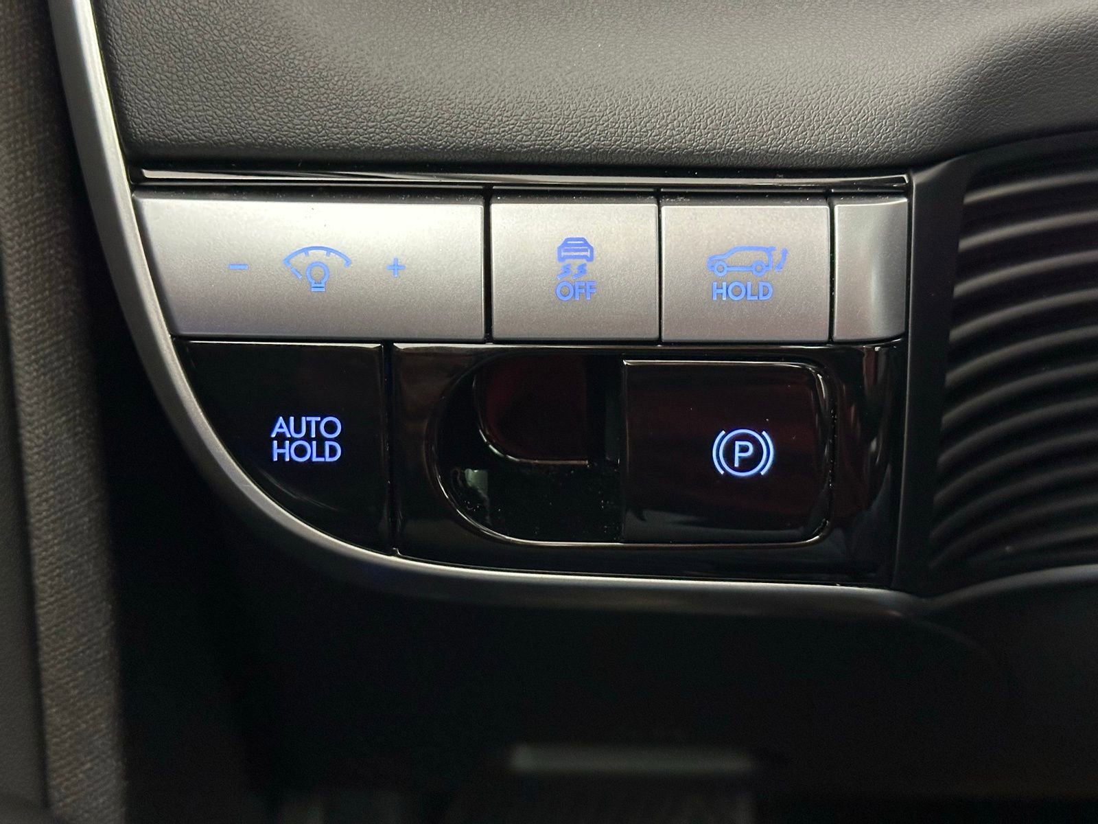 Used 2024 Hyundai Ioniq 5 Limited image 39