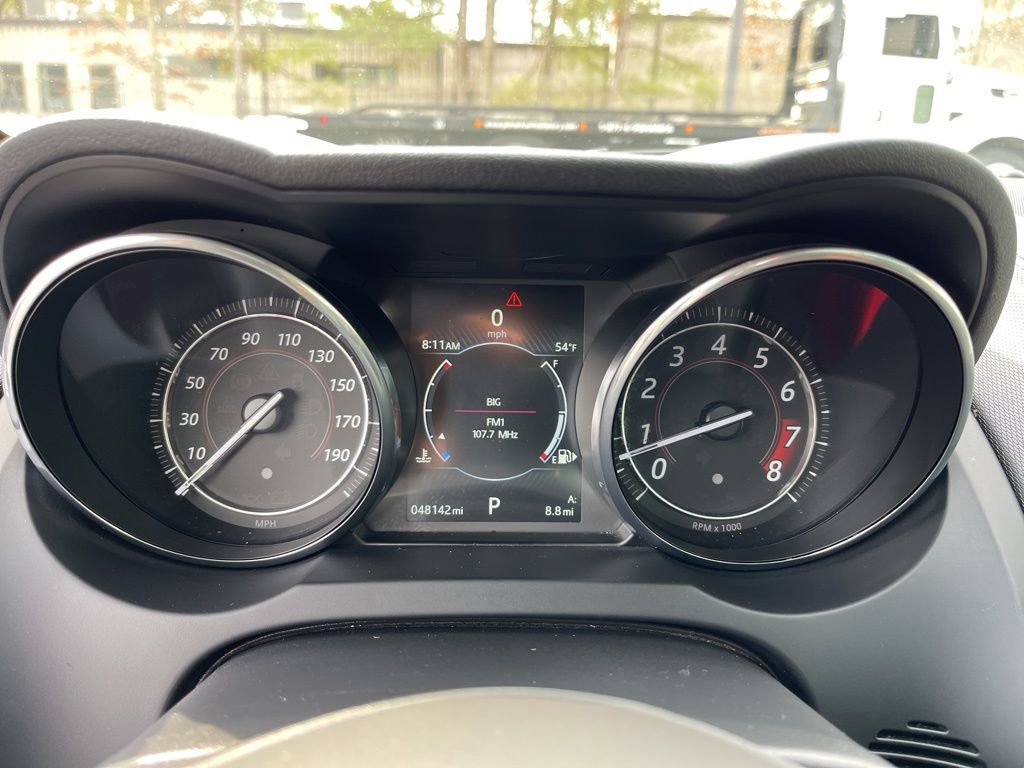 Used 2016 Jaguar F-TYPE Coupe image 10