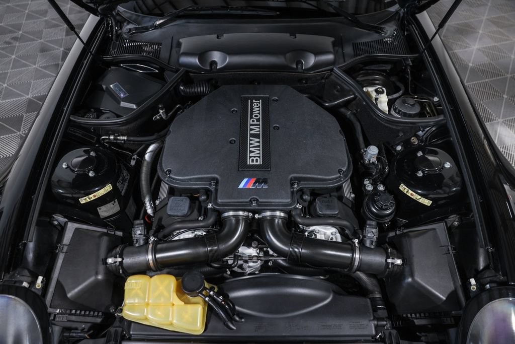 Used 2002 BMW Z8 RWD image 34