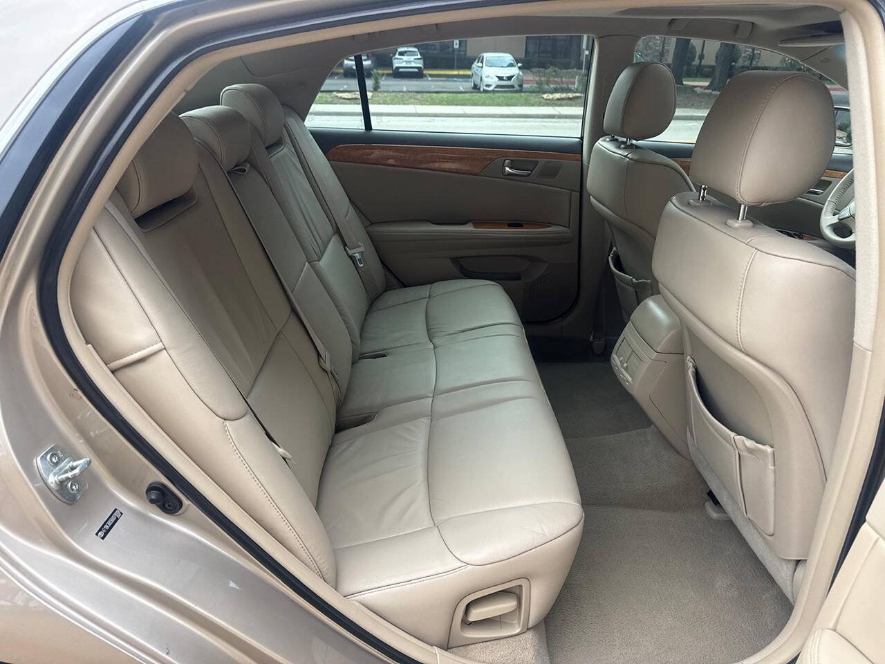 Used 2006 Toyota Avalon XLS FWD image 21