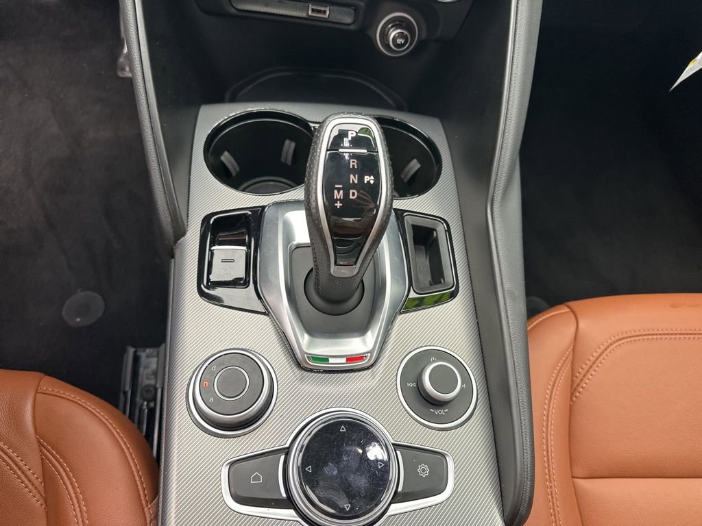 Used 2024 Alfa Romeo Giulia Ti image 21