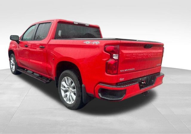 Used 2023 Chevrolet Silverado 1500 Custom image 2