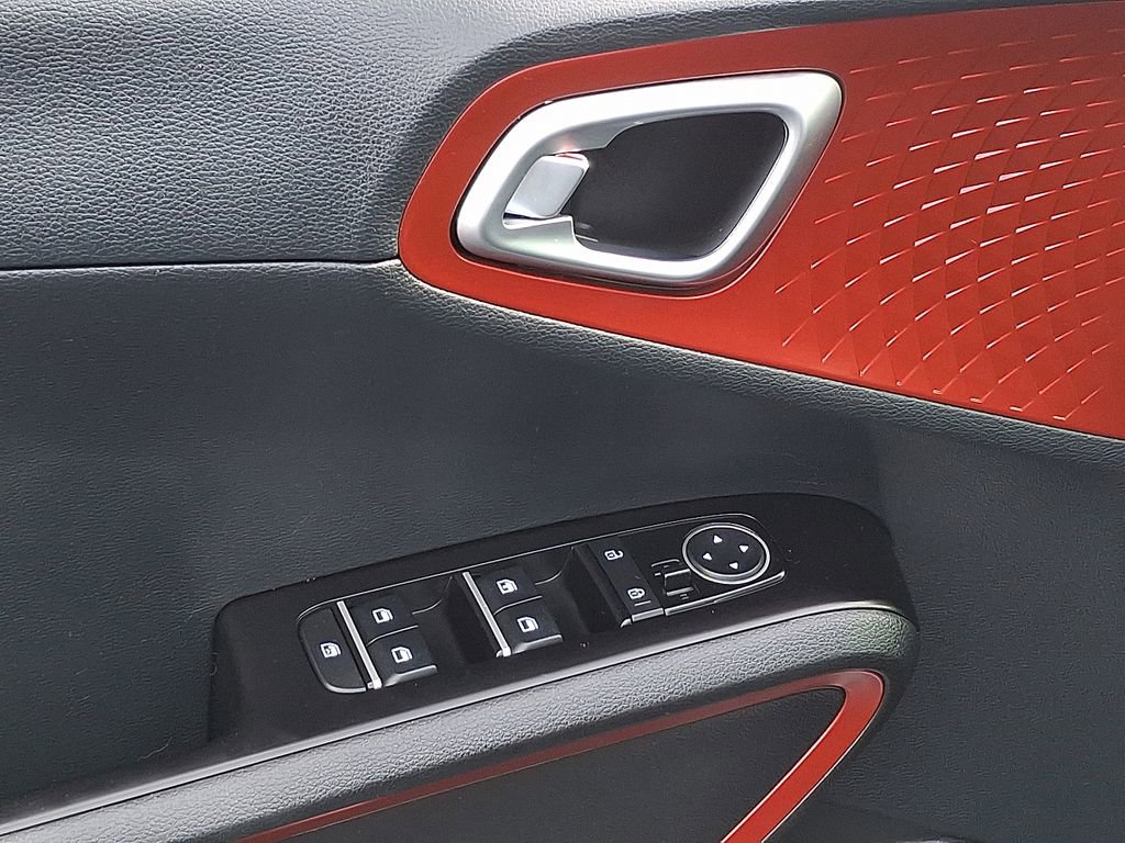 Certified 2023 Kia Soul GT-Line image 12
