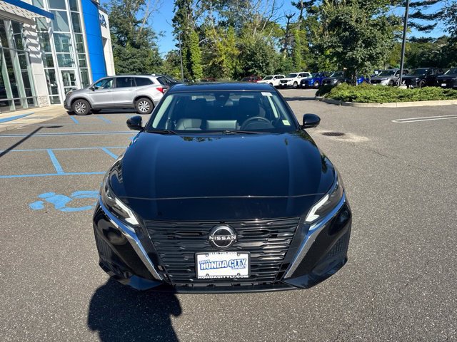 Used 2024 Nissan Altima 2.5 SL FWD image 3