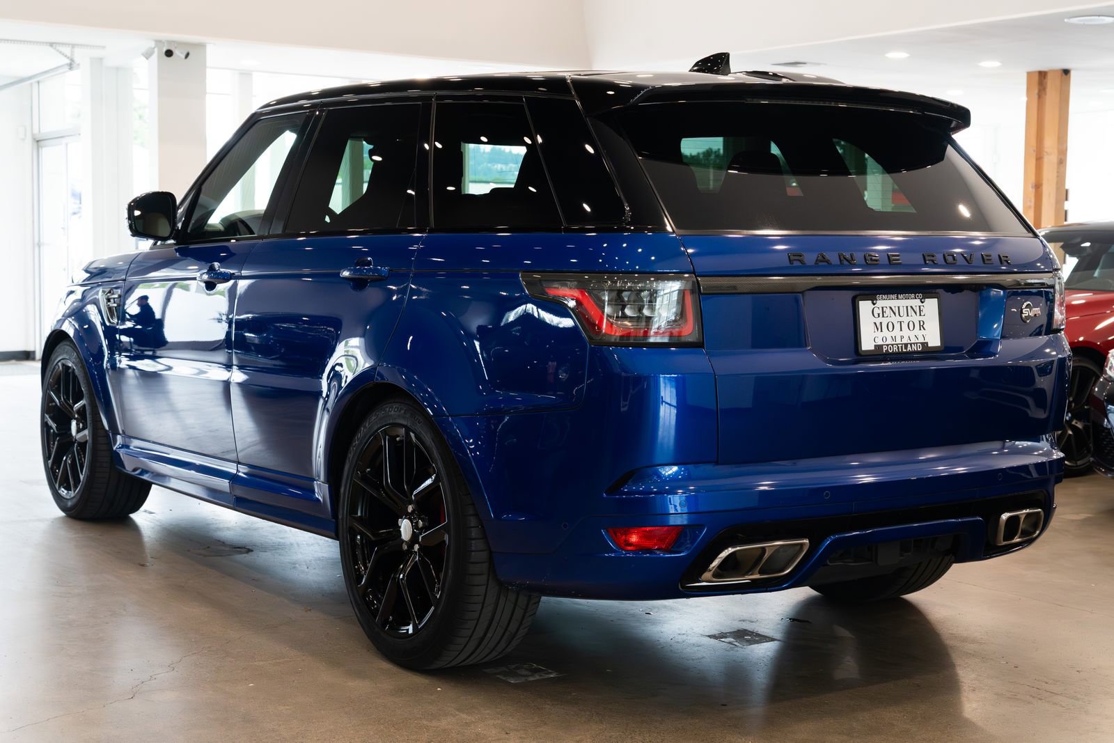 Used 2018 Land Rover Range Rover Sport SVR AWD/4WD image 6