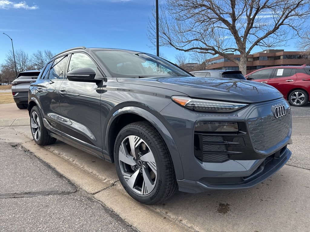 Used 2025 Audi Q6 e-tron Premium Plus w/ Premium Plus image 7