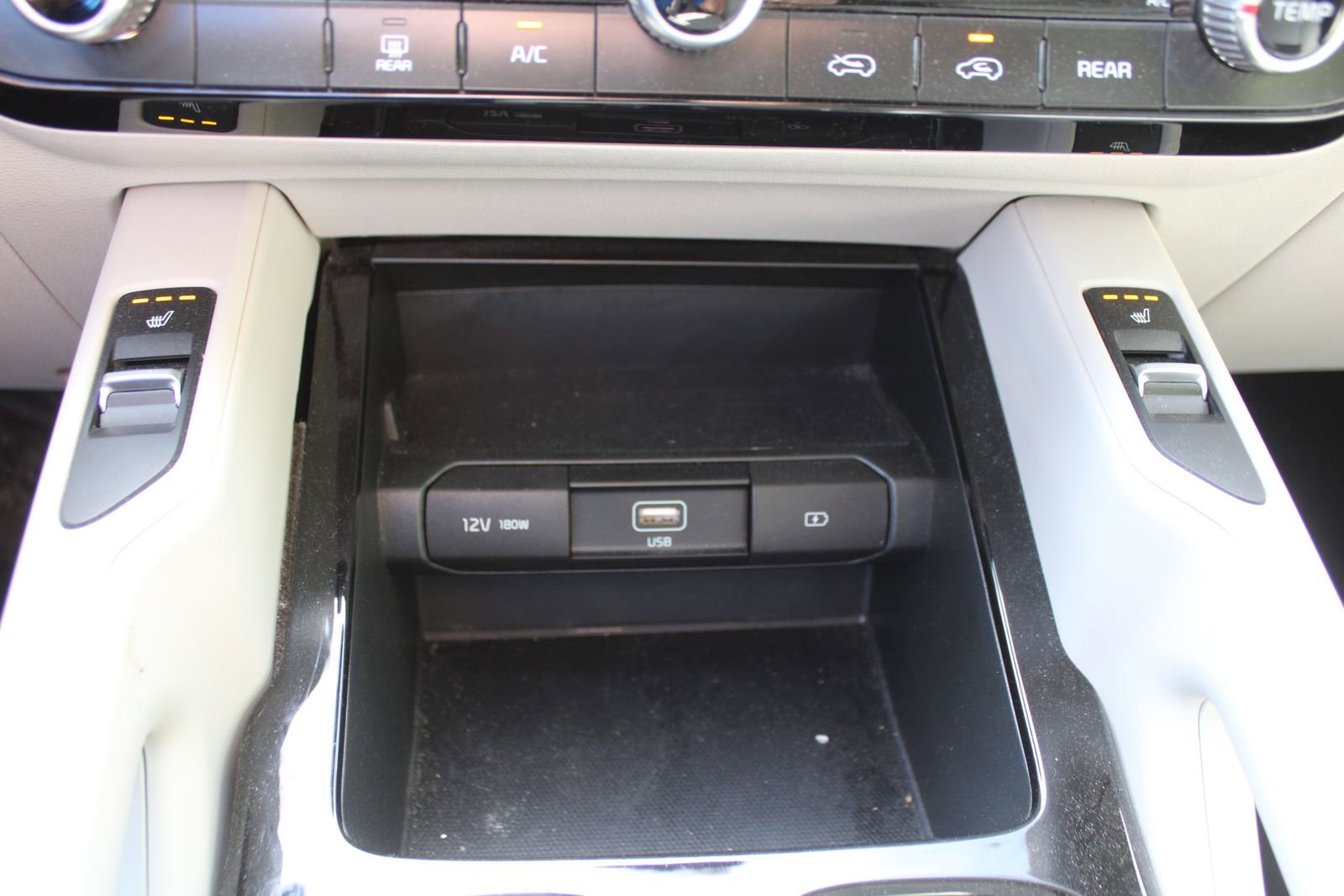 Certified 2020 Kia Telluride S image 38