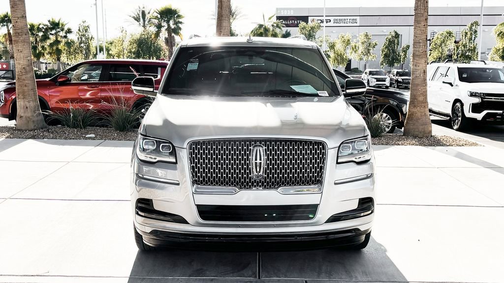 Used 2024 Lincoln Navigator L 4WD image 6