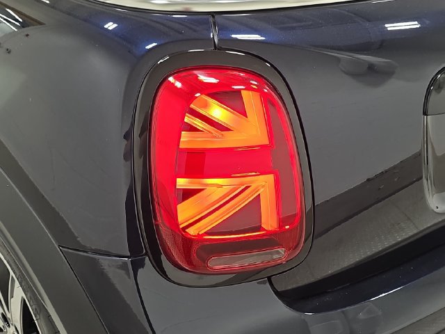Certified 2024 MINI Cooper S FWD image 27
