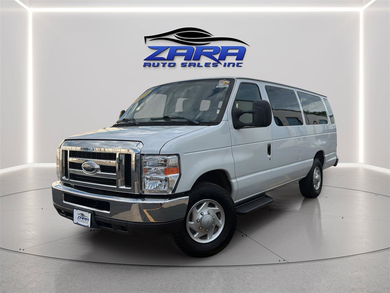 Used 2010 Ford E-350 and Econoline 350 XL