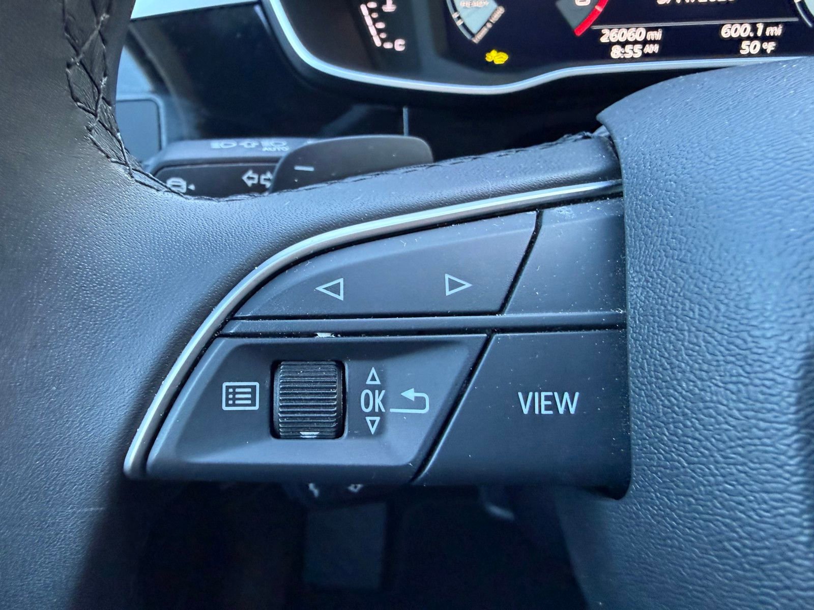 Used 2025 Audi Q3 2.0T Premium image 11