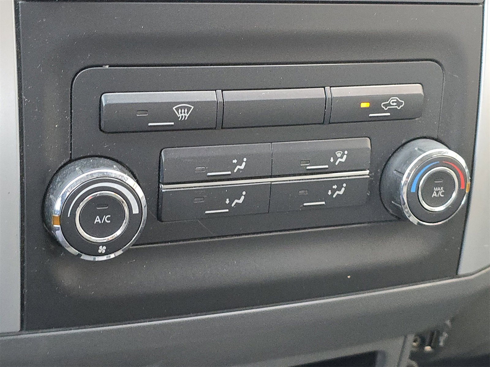 Used 2021 Nissan Frontier SV image 21