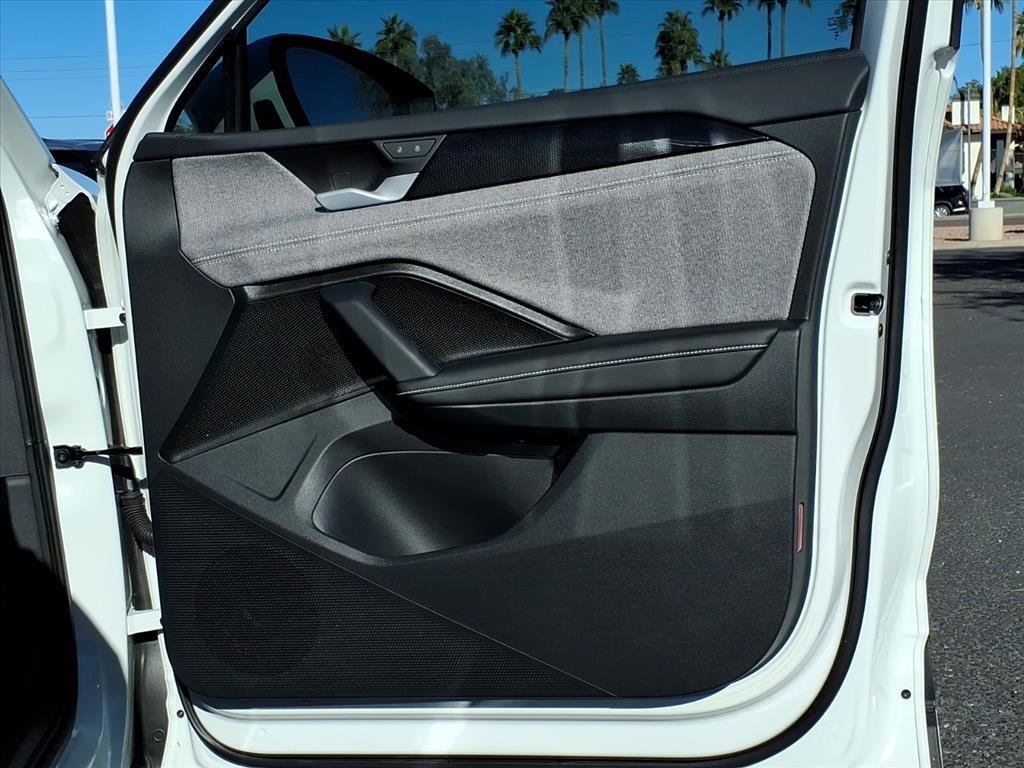 Certified 2025 Volkswagen Tiguan S image 14