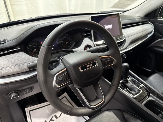 Used 2022 Jeep Compass Latitude AWD/4WD image 24