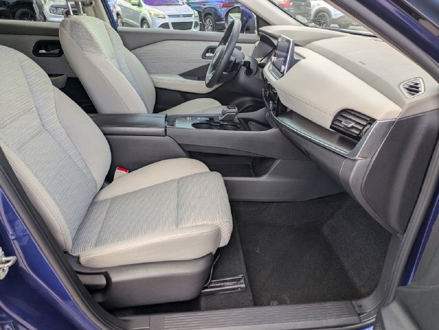 Used 2021 Nissan Rogue SV FWD image 28