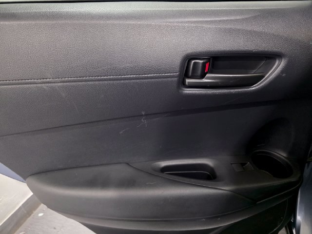 Used 2024 Toyota Corolla Cross LE AWD/4WD image 11