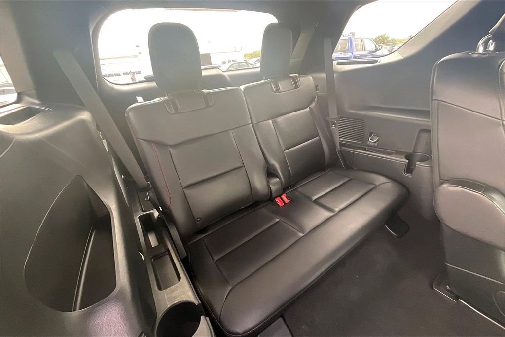 Used 2023 Ford Explorer ST-Line w/ Class IV Trailer Tow Package image 35