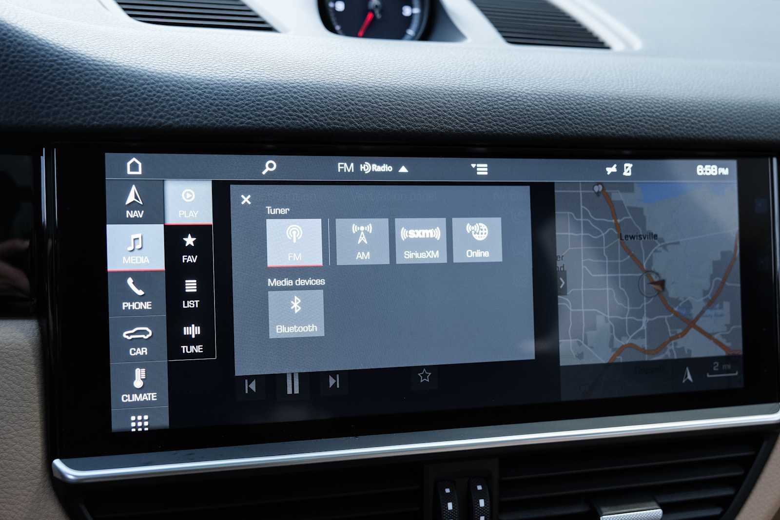 Used 2019 Porsche Cayenne AWD/4WD image 42