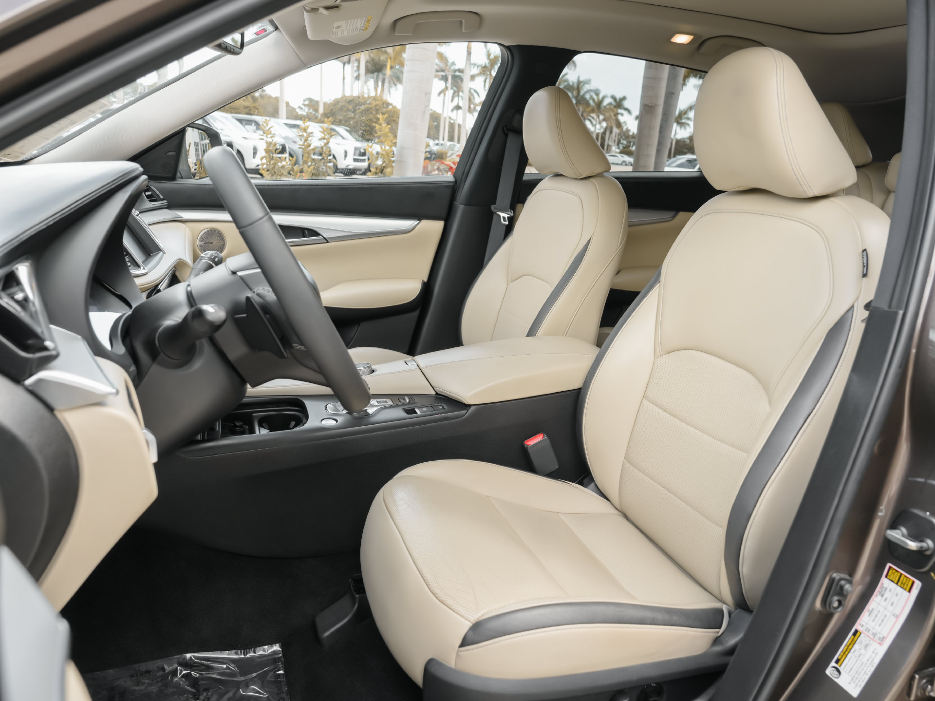 Used 2019 INFINITI QX50 Essential w/ Premium Audio Package AWD/4WD image 8