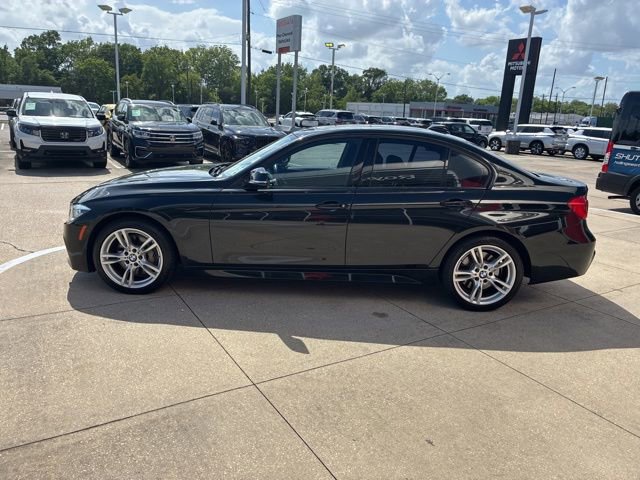 Used 2017 BMW 330i xDrive Sedan image 4