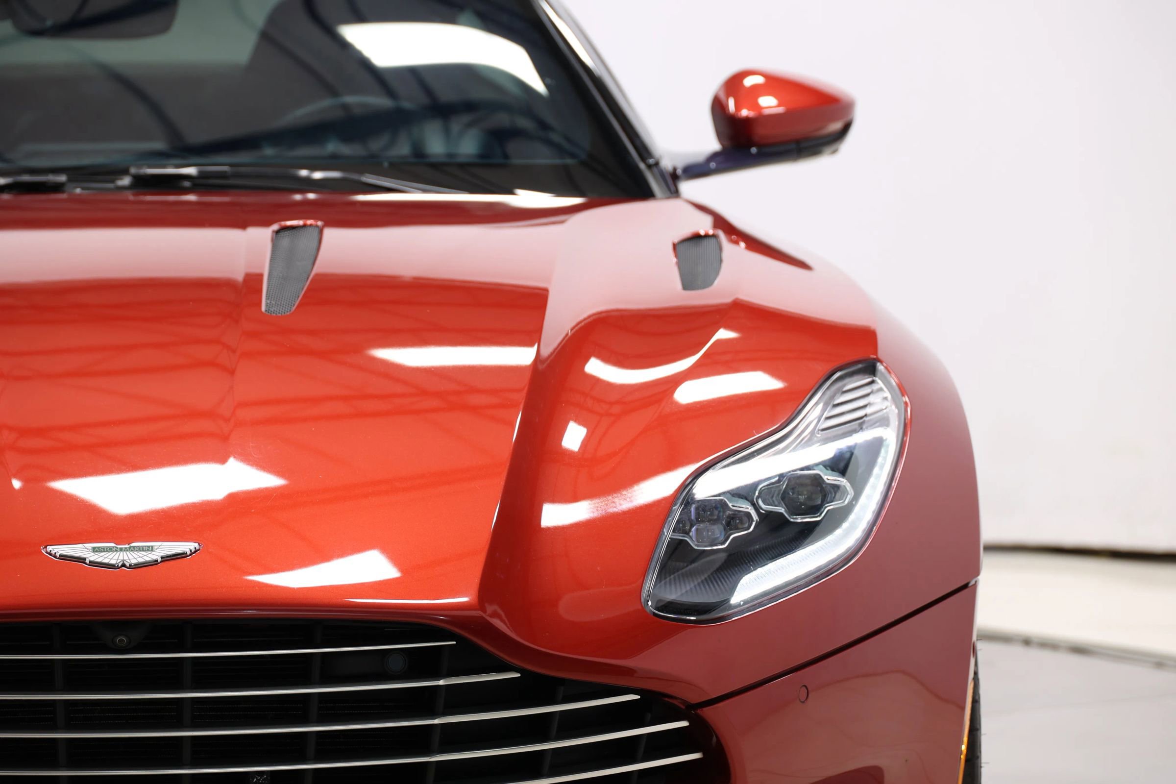 Used 2018 Aston Martin DB11 V12 image 79