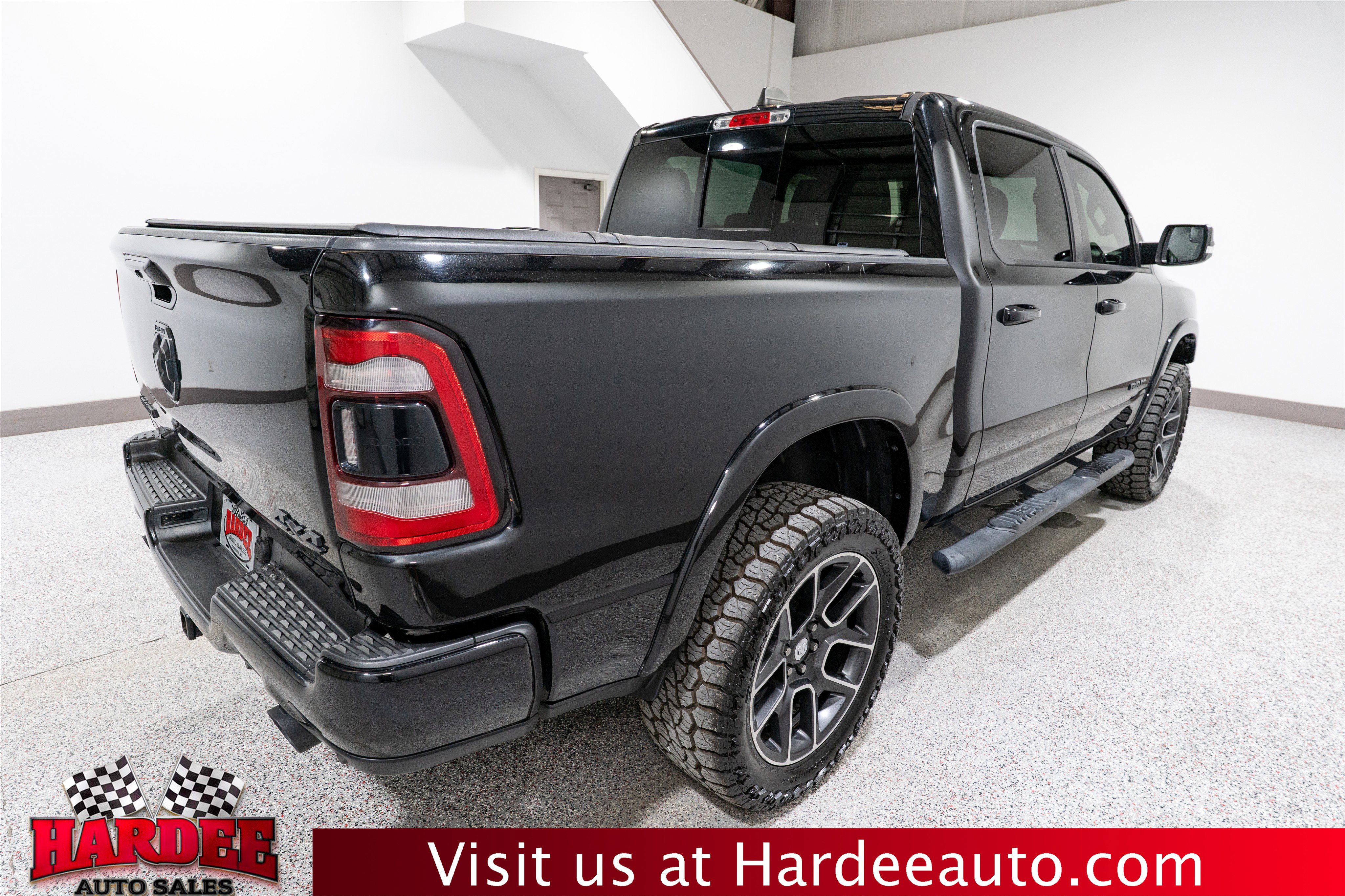 Used 2019 RAM 1500 Laramie AWD/4WD image 5