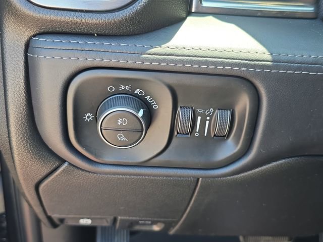 Used 2019 RAM 2500 Limited AWD/4WD image 26