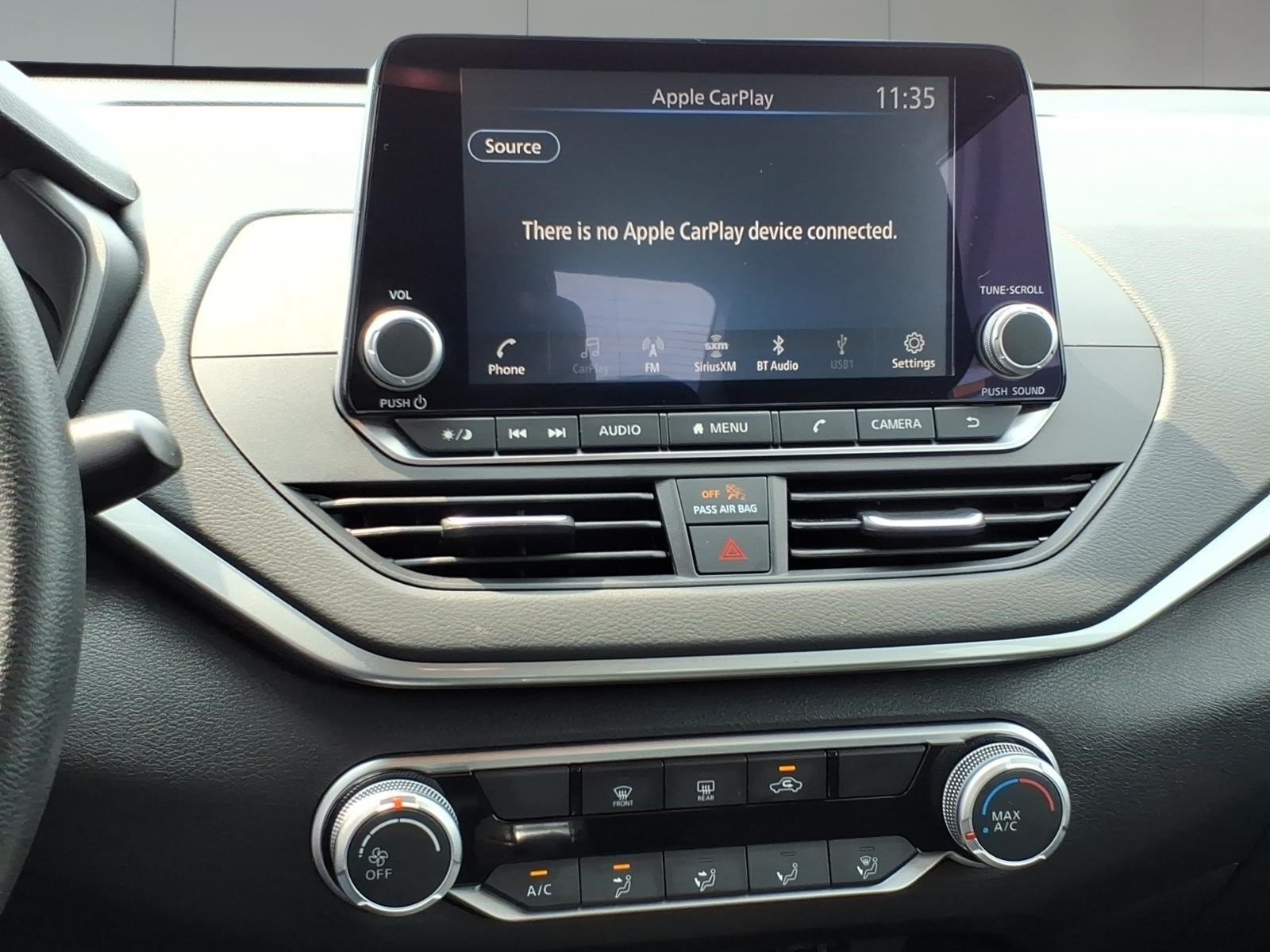 Used 2025 Nissan Altima 2.5 S FWD image 17