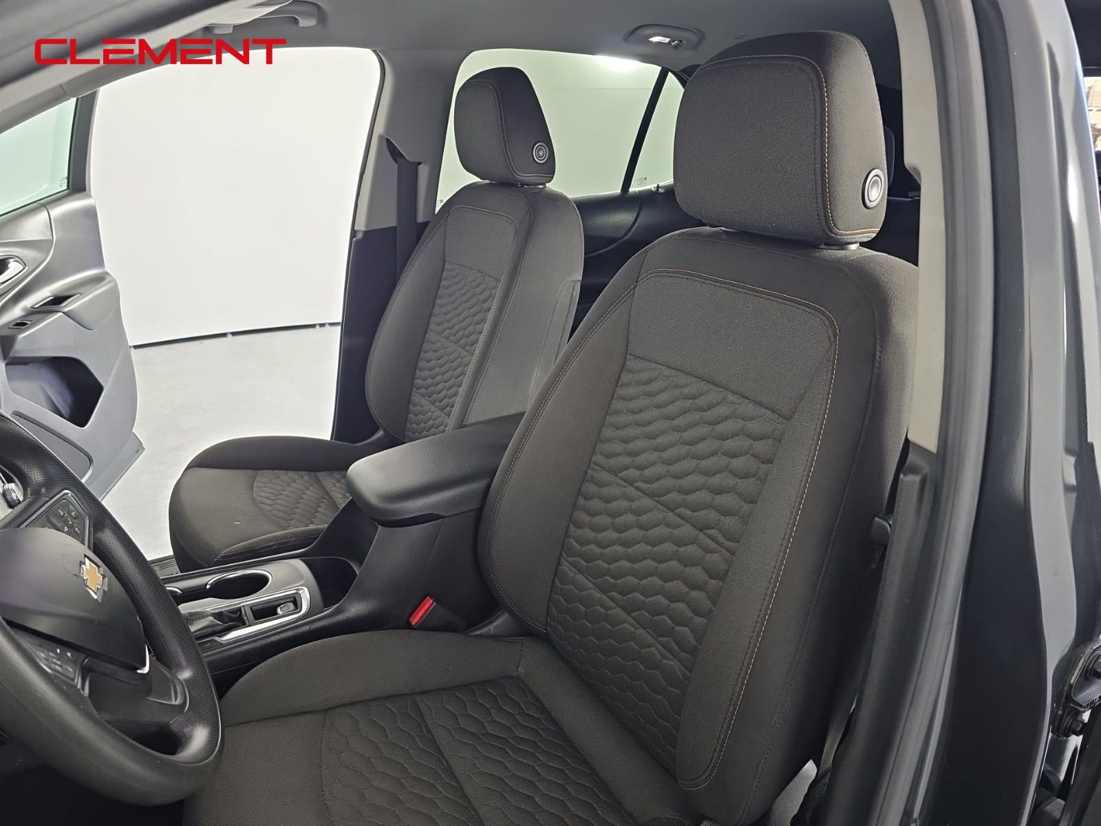 Used 2021 Chevrolet Equinox LT image 25