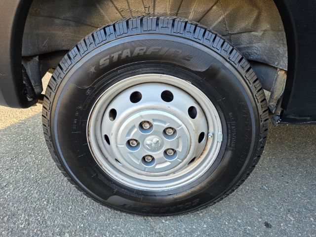 Used 2023 RAM ProMaster 2500 w/ LED Premium FWD image 17