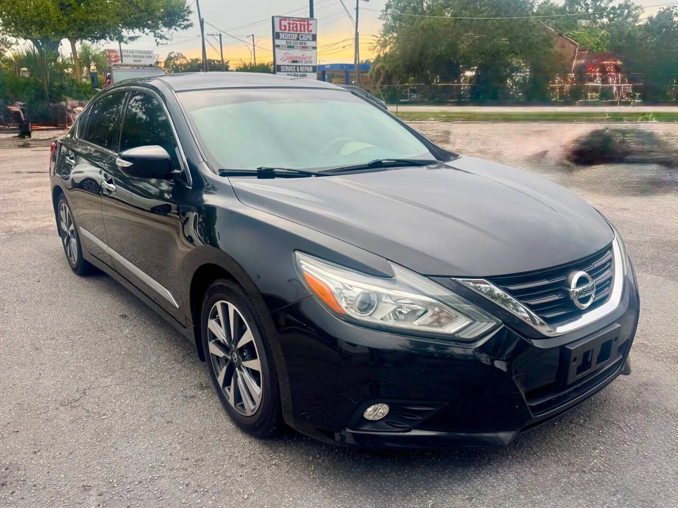 Used 2017 Nissan Altima 2.5 SV FWD image 10