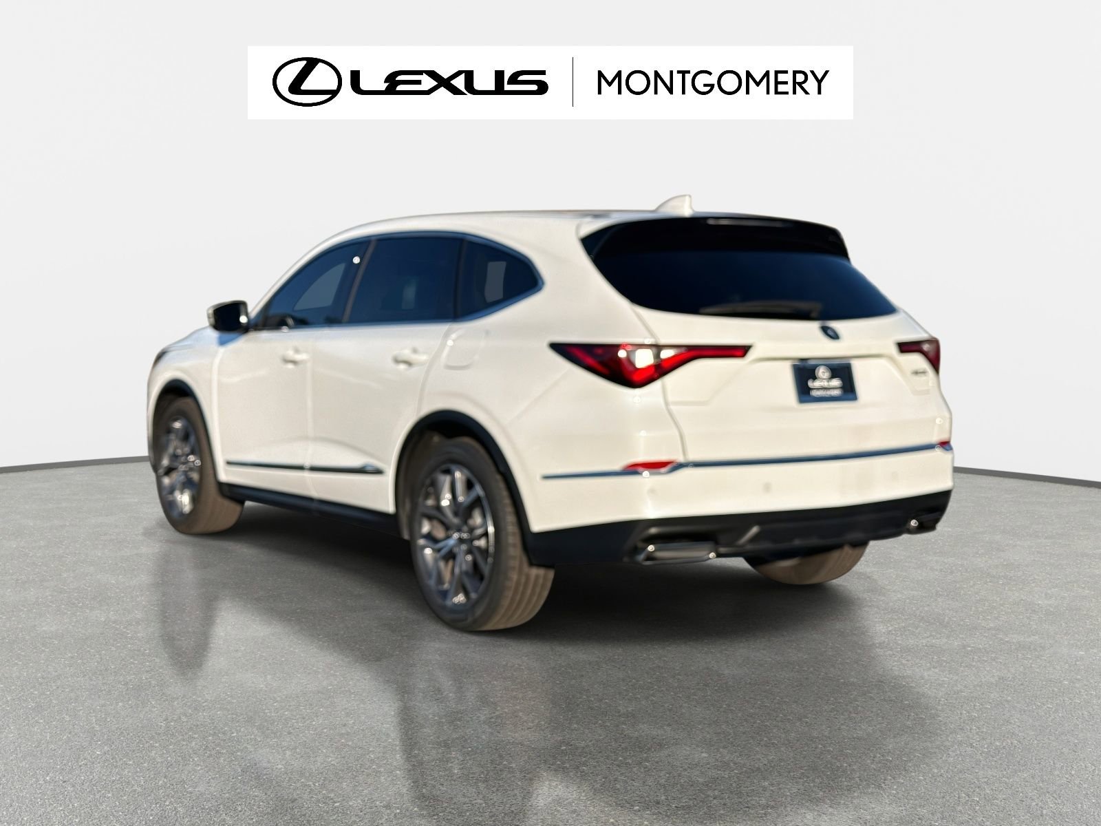 Used 2023 Acura MDX FWD w/ Technology Package image 5