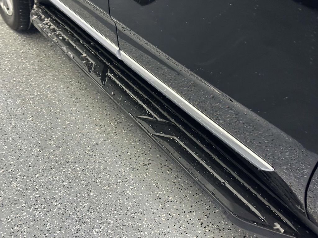 Certified 2024 GMC Yukon Denali w/ Advanced Technology Package image 11