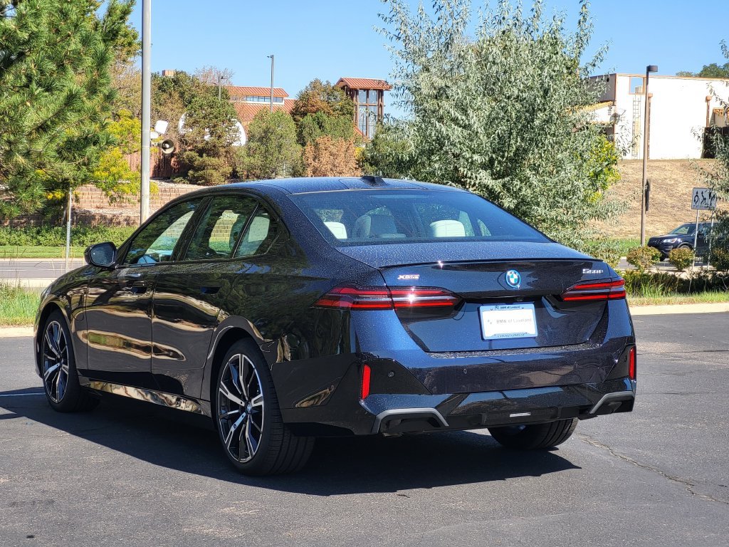 New 2027 BMW 550e xDrive w/ Premium Package AWD/4WD image 8