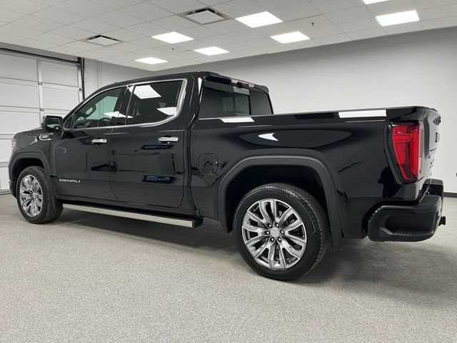 Used 2025 GMC Sierra 1500 Denali w/ Denali Reserve Package AWD/4WD image 7