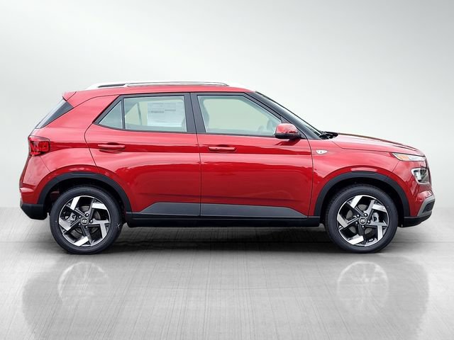 New 2025 Hyundai Venue SEL FWD image 4