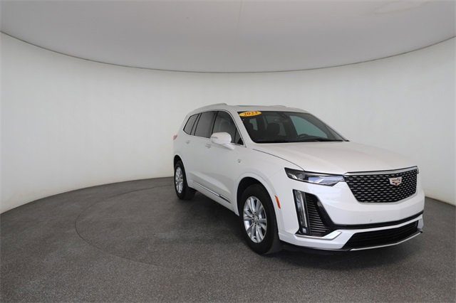 Used 2023 Cadillac XT6 Luxury image 29