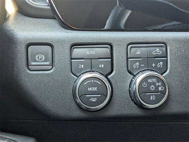 Used 2025 GMC Sierra 1500 SLT image 28