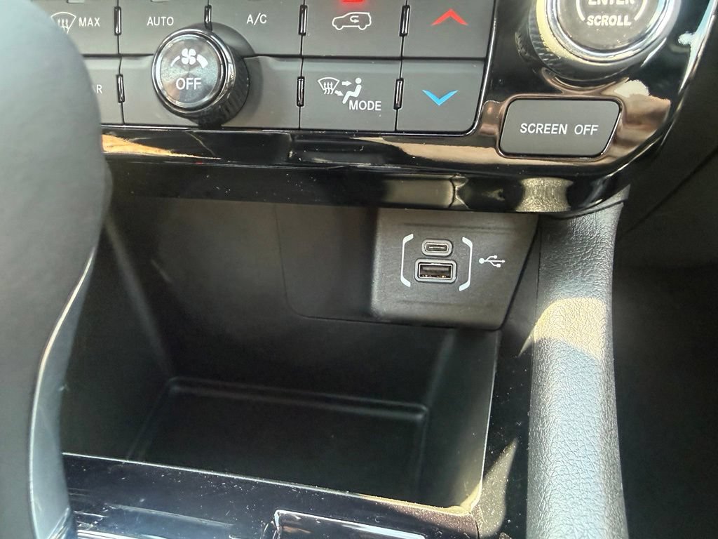 New 2026 Jeep Compass Latitude AWD/4WD image 24